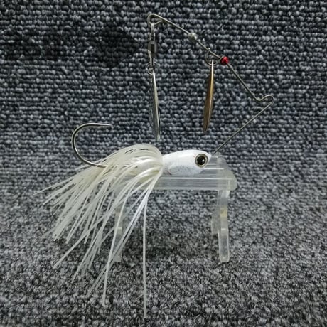 1853: used lure spinnerbait