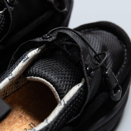 pg "LOSTRIVER | BLACK"
