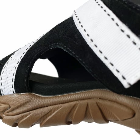pg "DELTA | BLACK/MOCA"