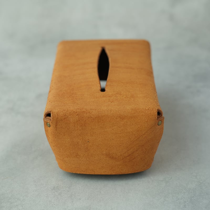 送料無料】栃木レザーの床革ティッシュケース 一枚革 ※外箱が