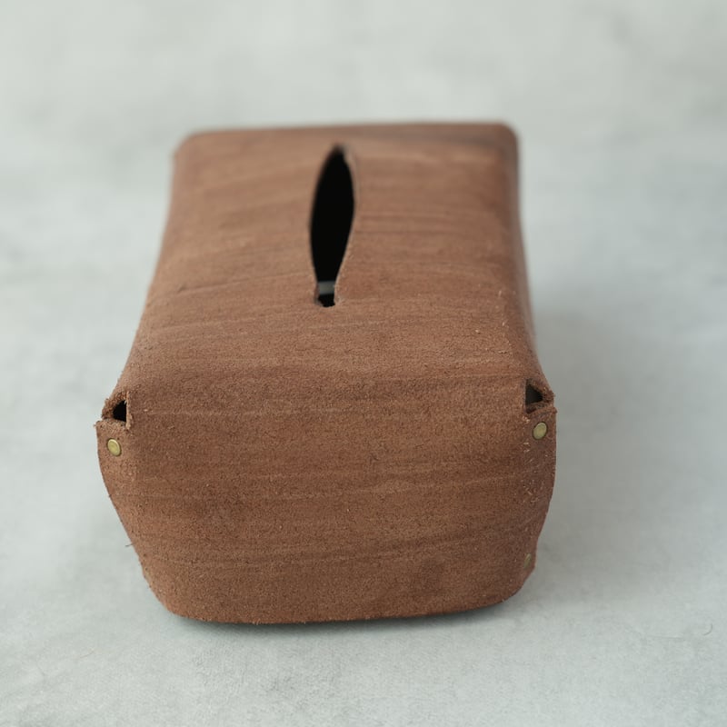 送料無料】栃木レザーの床革ティッシュケース 一枚革 ※外箱が