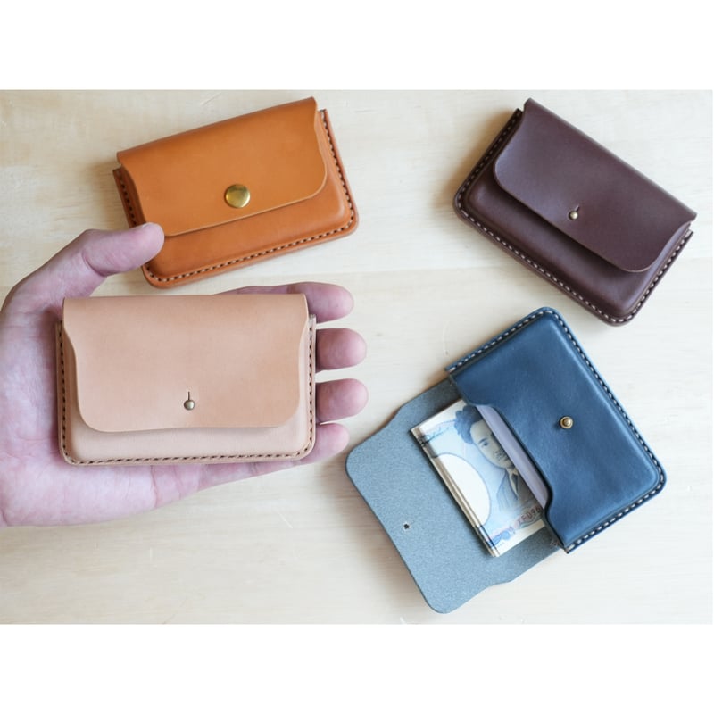 手のひらサイズ・本革のミニマル財布「comp」 栃木レザー【名 手のひらサイズ・本革のミニマル財布「comp」 栃木レザー【名