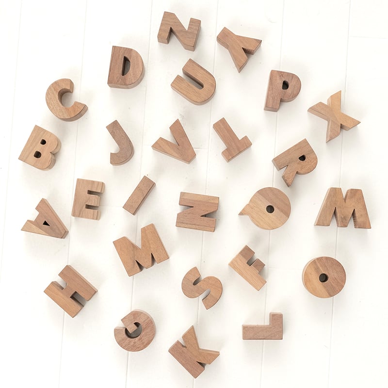 インテリアオブジェ アルファベット 木製 アルファベットオブジェ W アルファベットオブジェ・無垢材・自立タイプ・Lサイズ(高さ約8cm基準)