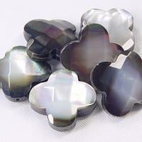黒蝶貝 4ペタル 花 16mm【1個】
