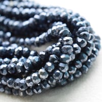 ブラックスピネル ロンデルカット 3×2mm（シルバーコーティング）