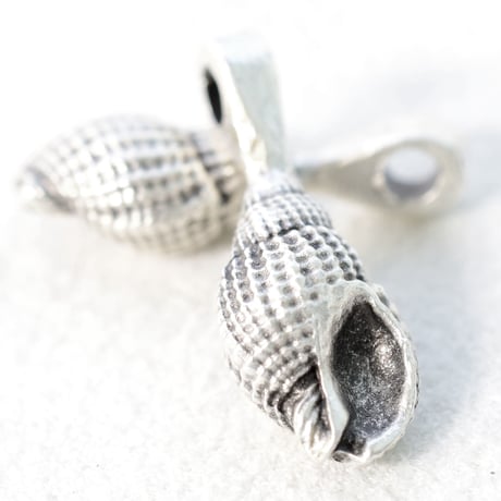 メタルチャーム　シェル【X1749・5個】