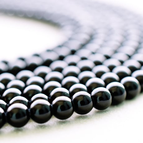 ブラックアゲート 4mm (丸玉)