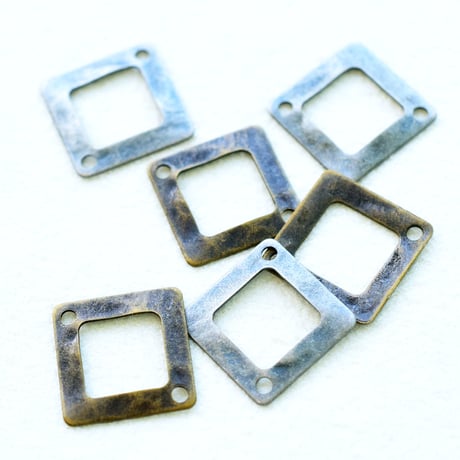 【全２色】メタルオープンスクエア　12mm　2穴・10個