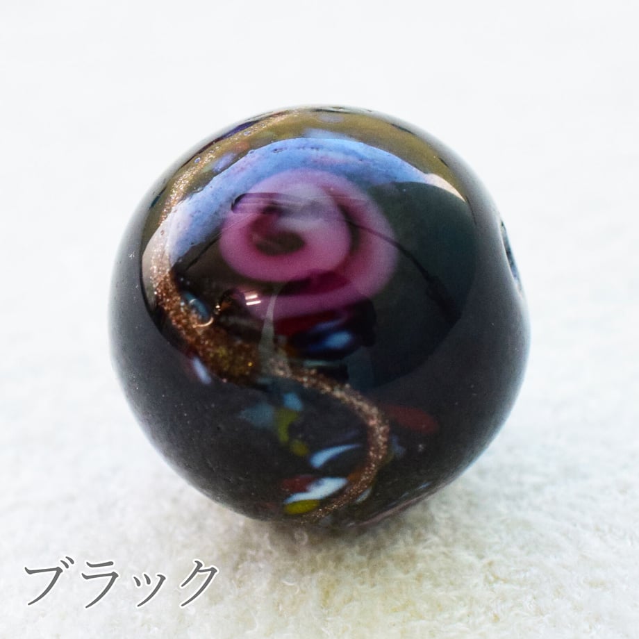 5db04eb65e510e2e96e8377c