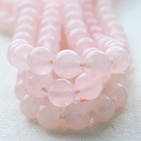 ローズクォーツ 8mm (丸玉) Aクオリティ