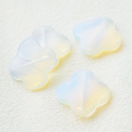 4ペタル花16mm【Syn.オパール】1個