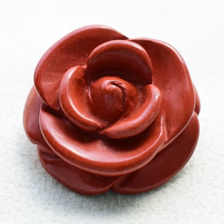 ハンドカービング「ROSE」【レッドジャスパー】