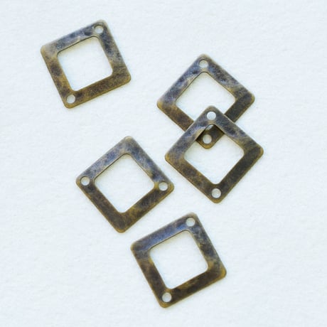 【全２色】メタルオープンスクエア　12mm　2穴・10個
