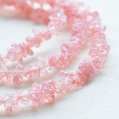 クラックドクリスタル （ピンク） 5～7㎜ 90㎝