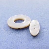 ブラックMOP シェルクラスプ｜マザーオブパール 留め具パーツ（ハンドメイドアクセサリー用）