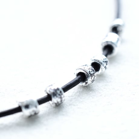 【全２色】メタルビーズ　プチ12g