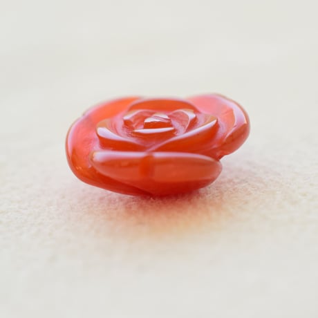 ハンドカービング「ROSE」【カーネリアン(大)】
