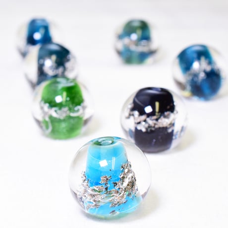 メテオグラス（隕石ガラスビーズ)  15mm 丸玉