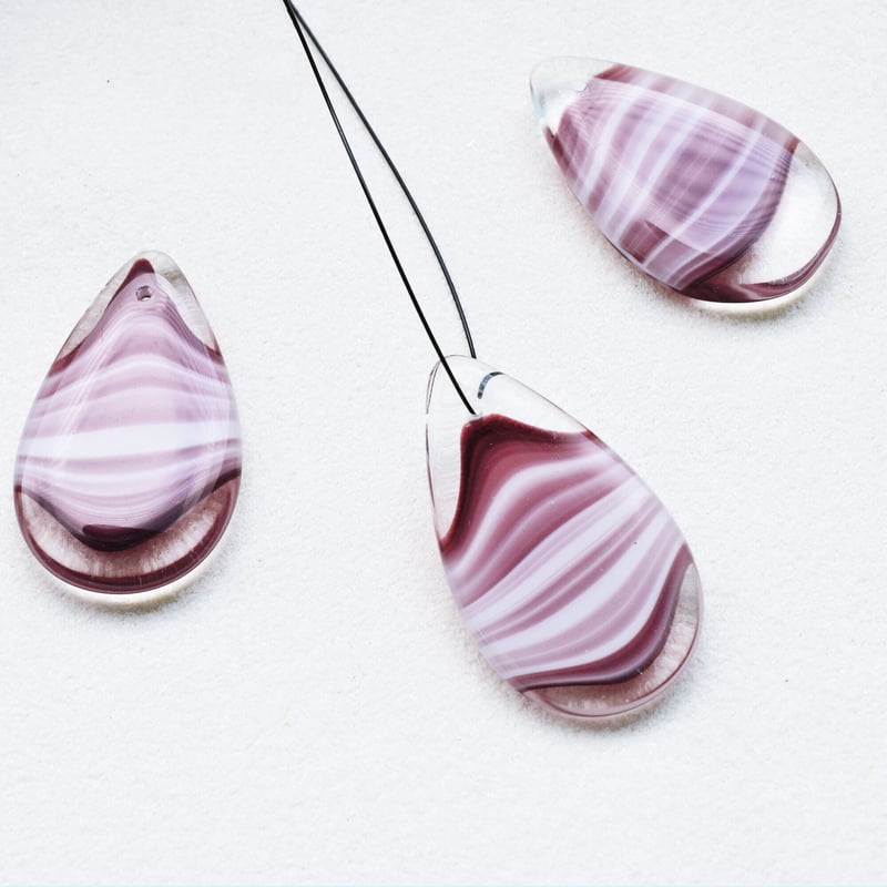 被せガラス　チェコ製　素材 チェコ ガラスビーズ 限定品 №1 フラットしずく型 30mm 1個 | beads lot