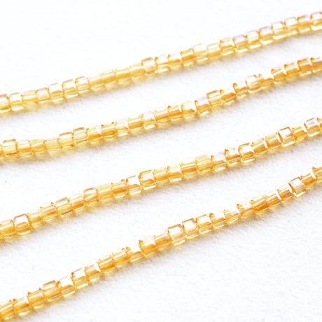 【全5色】ガラスビーズ キューブ面カット 4×4mm