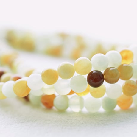 フラワージェイド 4mm (丸玉)
