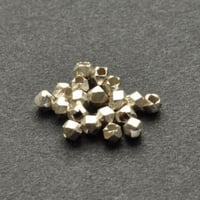 シルバー925　3カット　1.5×1.8mm【10個】　カレンシルバー