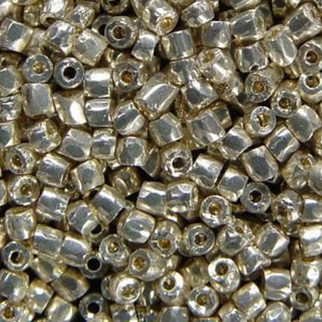 【全6色】3カットガラスビーズ　 プレミアムカラー　30g