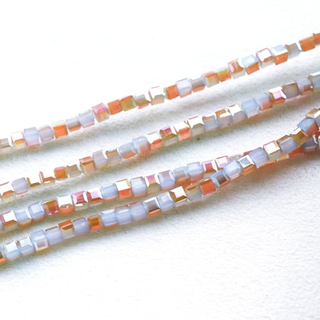 【全5色】ガラスビーズ キューブ面カット 4×4mm