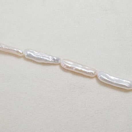 淡水パール　ホワイト　ビワ　6×20mm