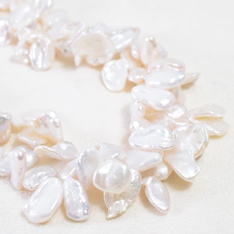 淡水パール　ホワイト　ケシ　6×13mm　【36㎝】