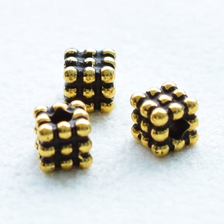 【全３色】メタル キューブ4.5mm　5個
