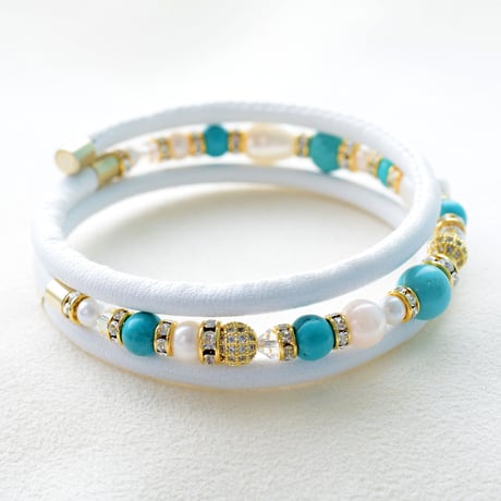 アコヤ本真珠×天然石　三連ブレスレット　ホワイト【１本】