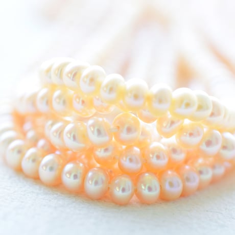 淡水パール オレンジ ボタン 3.5～4mm