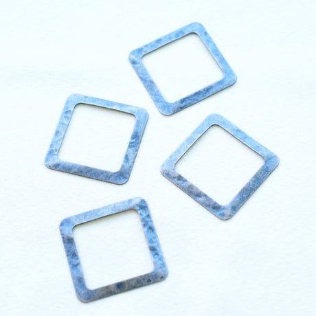 【全２色】メタルオープンスクエア　　28mm　(穴なし)・10個