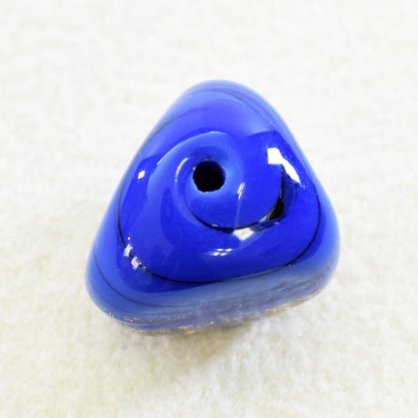【ベネチアン】トライアングル　約9.5～11mm