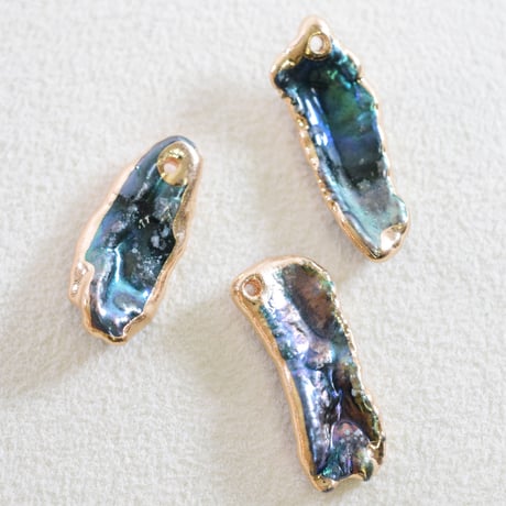 Kaya様専用◇カラーバンデットアゲート×エメラルド×淡水パールチャーム