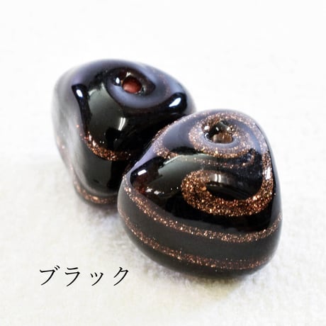 【ベネチアン】トライアングル　約9.5～11mm