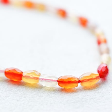 カーネリアン オーバルカット 6×4mm