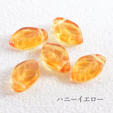 【全４色】チェコ製 ポップリーフ ７×１２mm　３０個