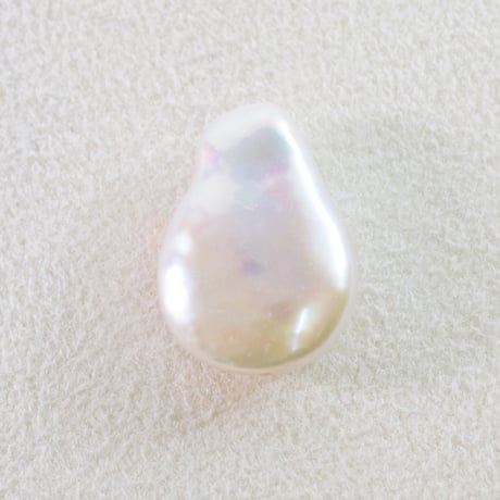 淡水パール　ホワイト　しずくフラット（小）　約16×11～12.5mm　【1個】