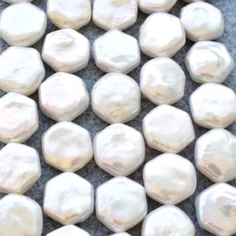淡水パール  ホワイト ヘキサ 12.5～13mm