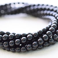 ブラックアゲート 4mm (丸玉)
