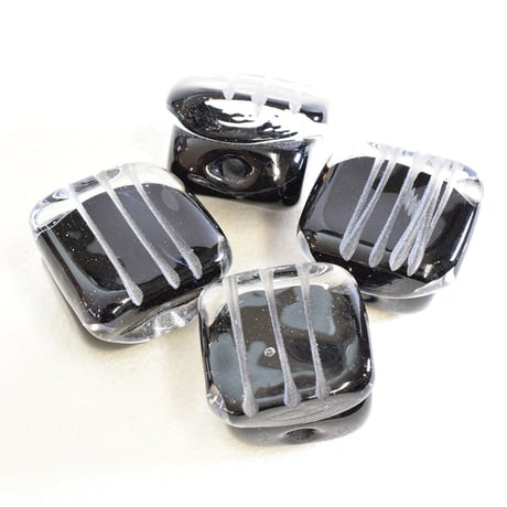 【ベネチアン】　カテリーナ　クリアブラック　22ｍｍ