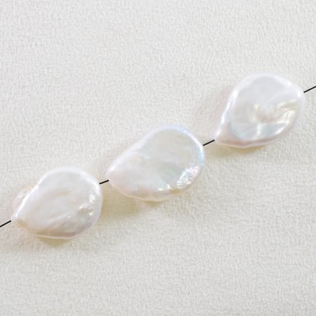淡水パール　ホワイト　ケシドロップ　大　約23×17mm　【1個】