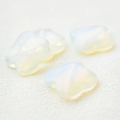 4ペタル花16mm【Syn.オパール】1個