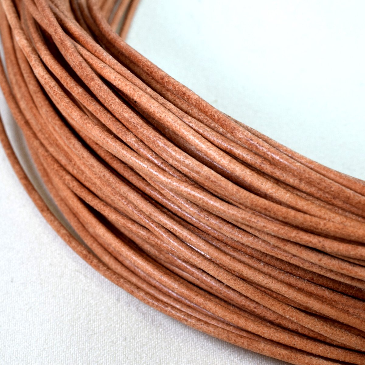 全3色】「鹿革」1.5mm×50m | beads lot