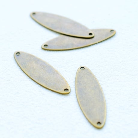 【全２色】メタルオーバルプレート　30mm　【2穴・10個】