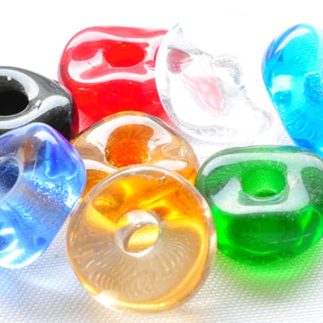 【全１０色】チェコ製 ウェイビー　５０個