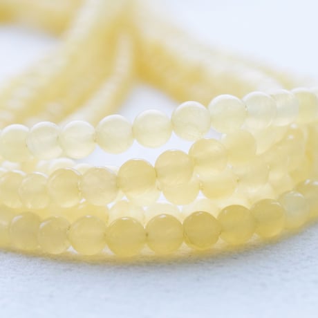 イエロージェイド 4mm (丸玉)