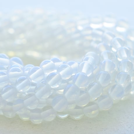 シンセティックオパール 4mm(丸玉)